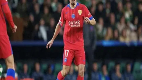 国米正式签下恰爾汗奧盧，合同为期三年